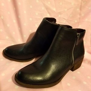Kensie Ankle boots